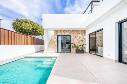 Villa in Roldan - 379.950,00&nbsp;EUR Kaufpreis, ca.&nbsp; 83,00&nbsp;m&sup2; in Roldan (PLZ: )