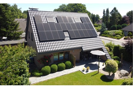 Direkt einziehen und sich wohl fühlen - VOLL-SANIERTES Einfamilienhaus in Heide zu verkaufen.