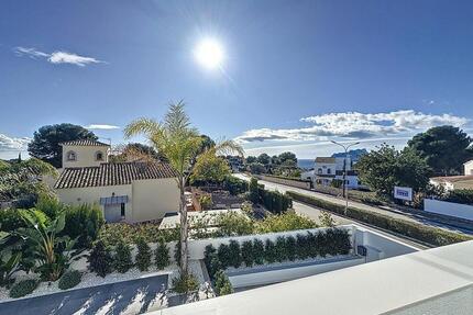 Haus in Moraira, Alicante - 2.400.000,00&nbsp;EUR Kaufpreis, ca.&nbsp; 763,00&nbsp;m&sup2; in Moraira (PLZ: )
